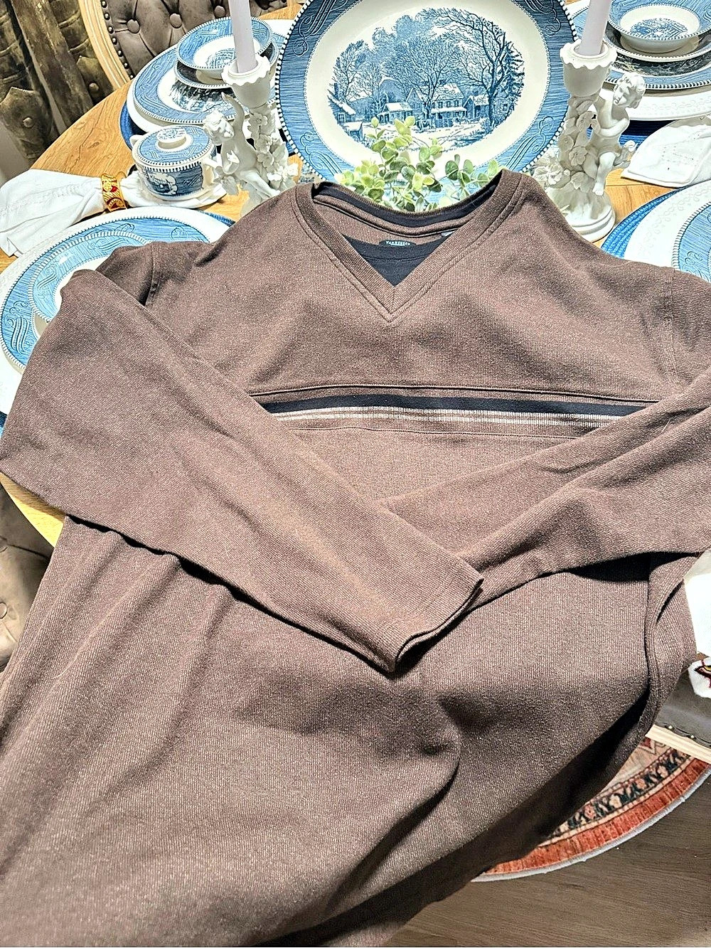 Van Heusen Men's V-Neck Color Block XL Like New